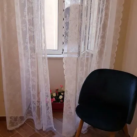 Alexis Apartman